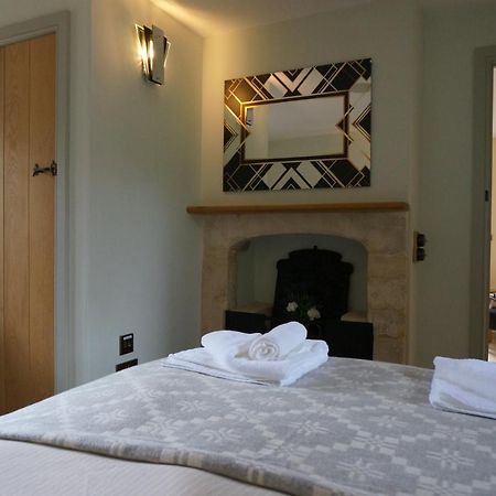Gatekeepers Lodge, Dyrham Park Bagian luar foto