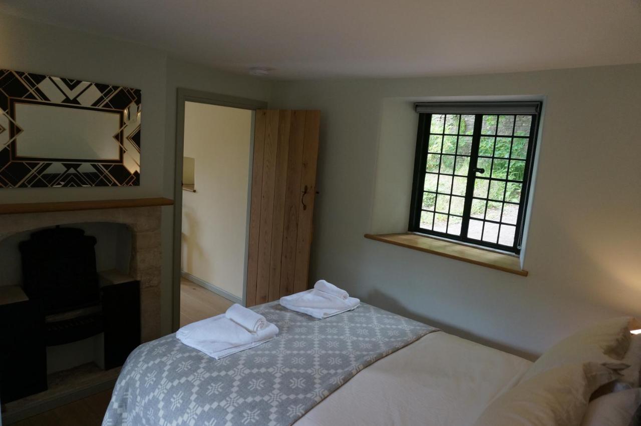 Gatekeepers Lodge, Dyrham Park Bagian luar foto